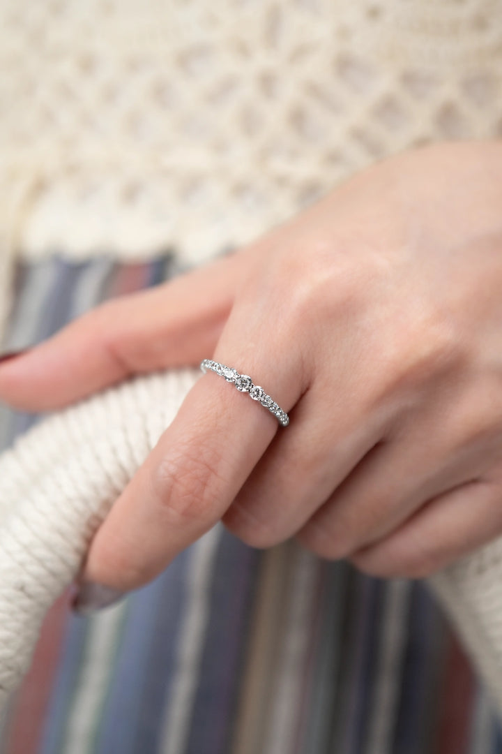 Nhẫn Nửa Viền Đá Kiểu Ý 750 Bảo Tín K&K