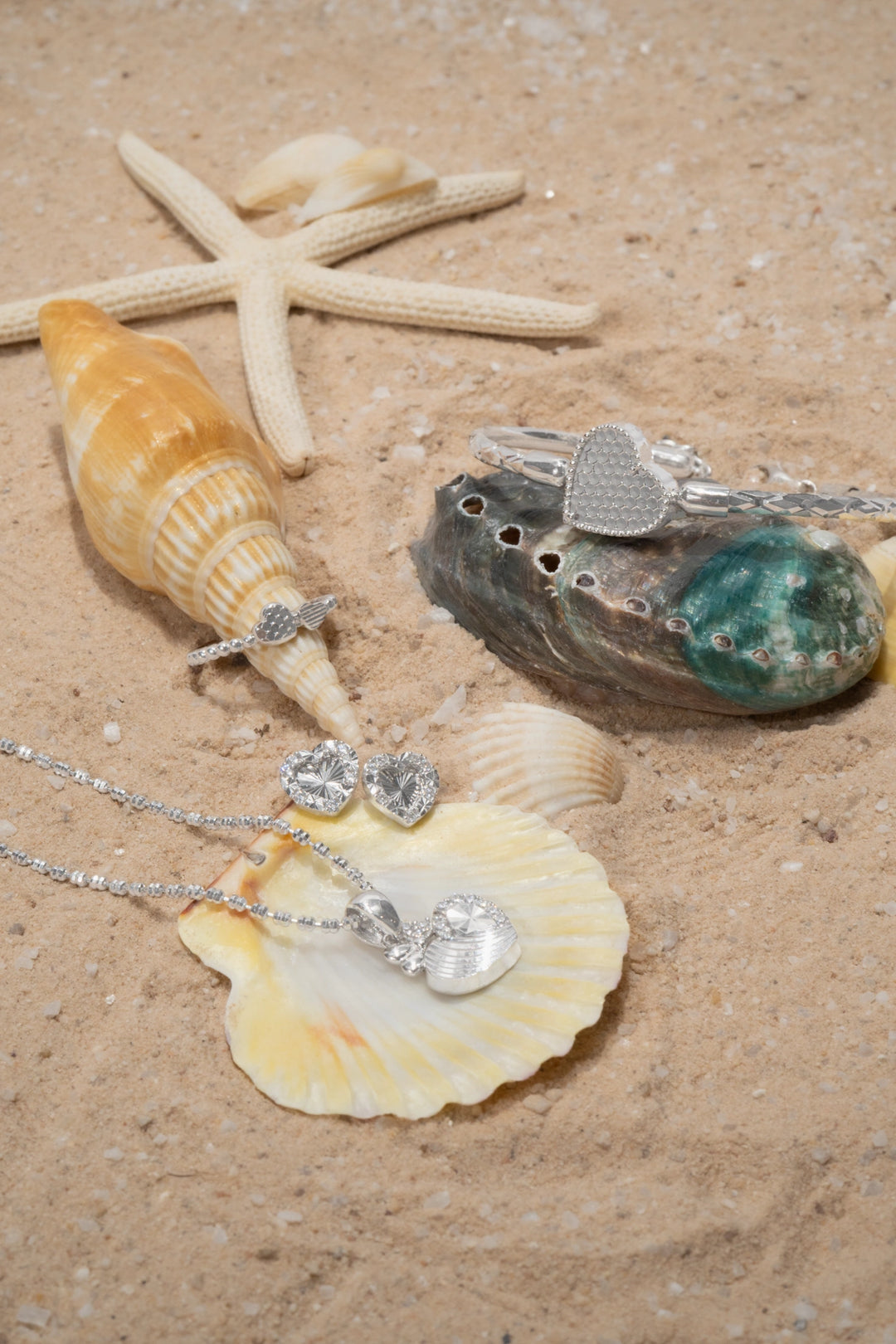 Bông Tai Trái Tim 3D Viền Tấm Kiểu Ý 750 Bảo Tín K&K