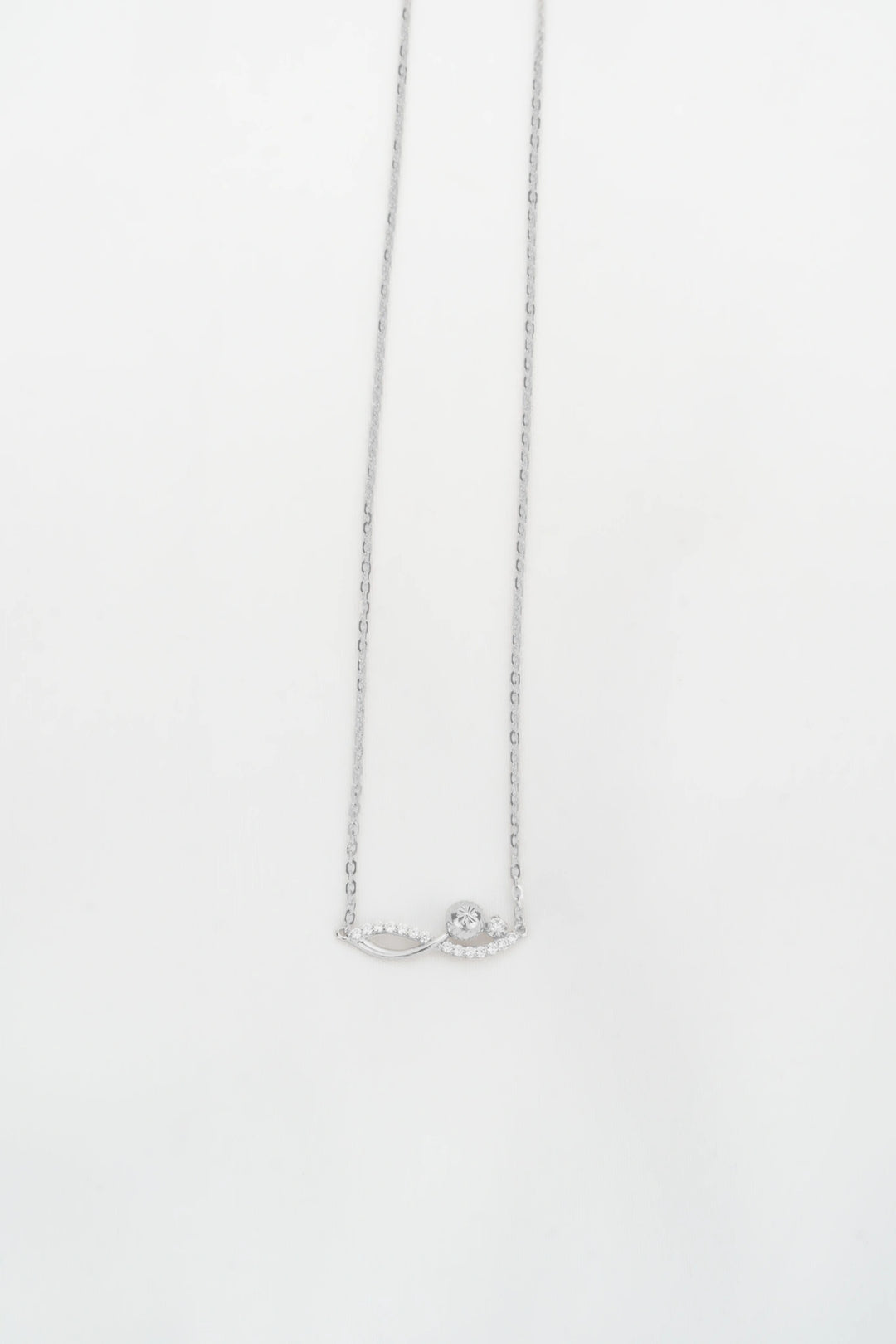 Dây Chuyền Mặt Vô Cực Bi Khắc Máy Đính Đá CZ Kiểu Ý 750 Bảo Tín K&K