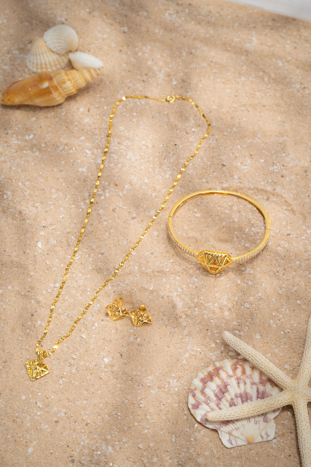 Bông Tai Kim Cương 3D Khắc Máy Vàng 16K Bảo Tín K&K