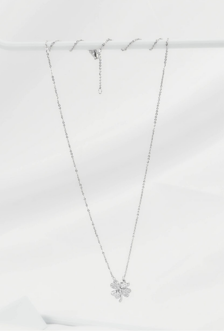 Dây Chuyền Mặt Hoa 4 Cánh Tim Đính Đá CZ Kiểu Ý 750 Bảo Tín K&K