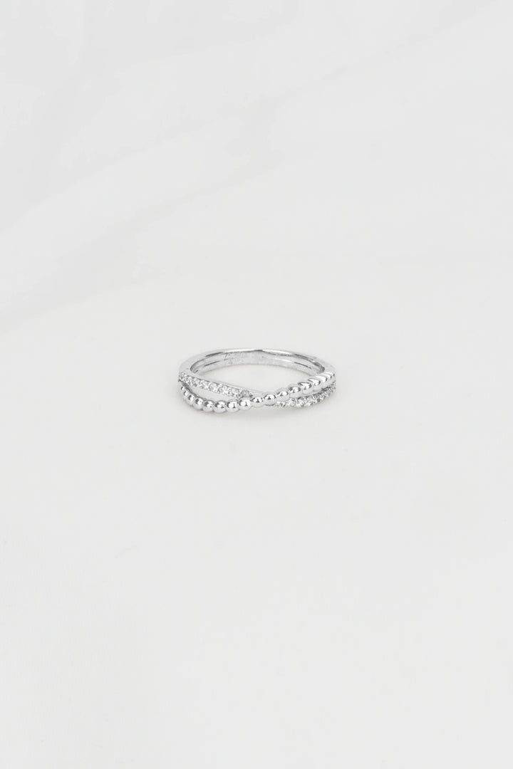 Nhẫn Xéo Nổi Bi Tấm Đính Đá CZ Kiểu Ý 750 Bảo Tín K&K