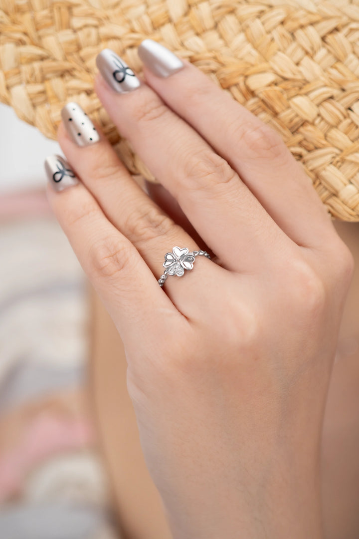 Nhẫn Hoa 4 Cánh Tim Kiểu Ý 750  Bảo Tín K&K