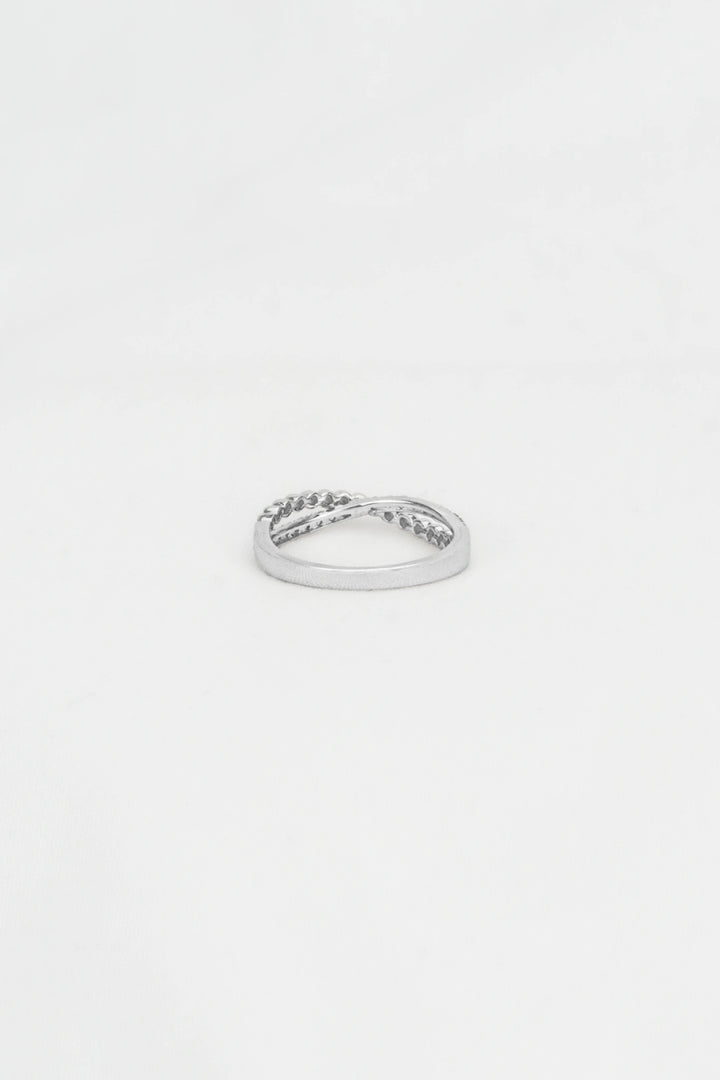 Nhẫn Xéo Nổi Bi Tấm Đính Đá CZ Kiểu Ý 750 Bảo Tín K&K