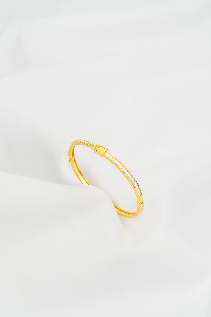 Vòng Tay Ổ Khoá Tấm Baguette Đính Đá CZ Vàng 16K Bảo Tín K&K