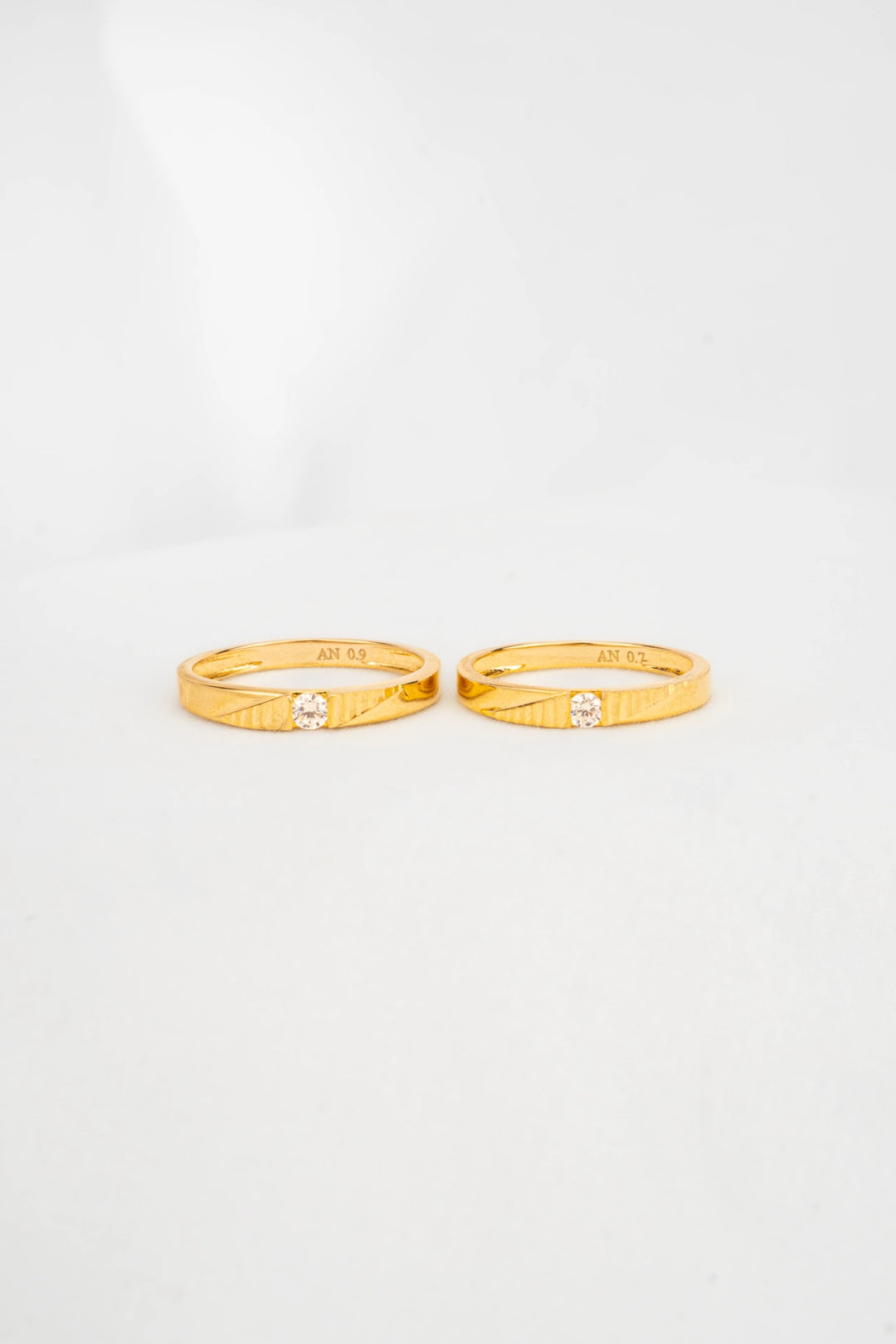 Nhẫn Cưới Kiểu Đính Đá CZ Vàng 16K Bảo Tín K&K