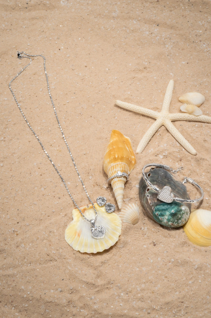 Dây Chuyền Mặt Trái Tim Nửa Viền Tấm Đính Đá CZ Kiểu Ý 750 Bảo Tín K&K