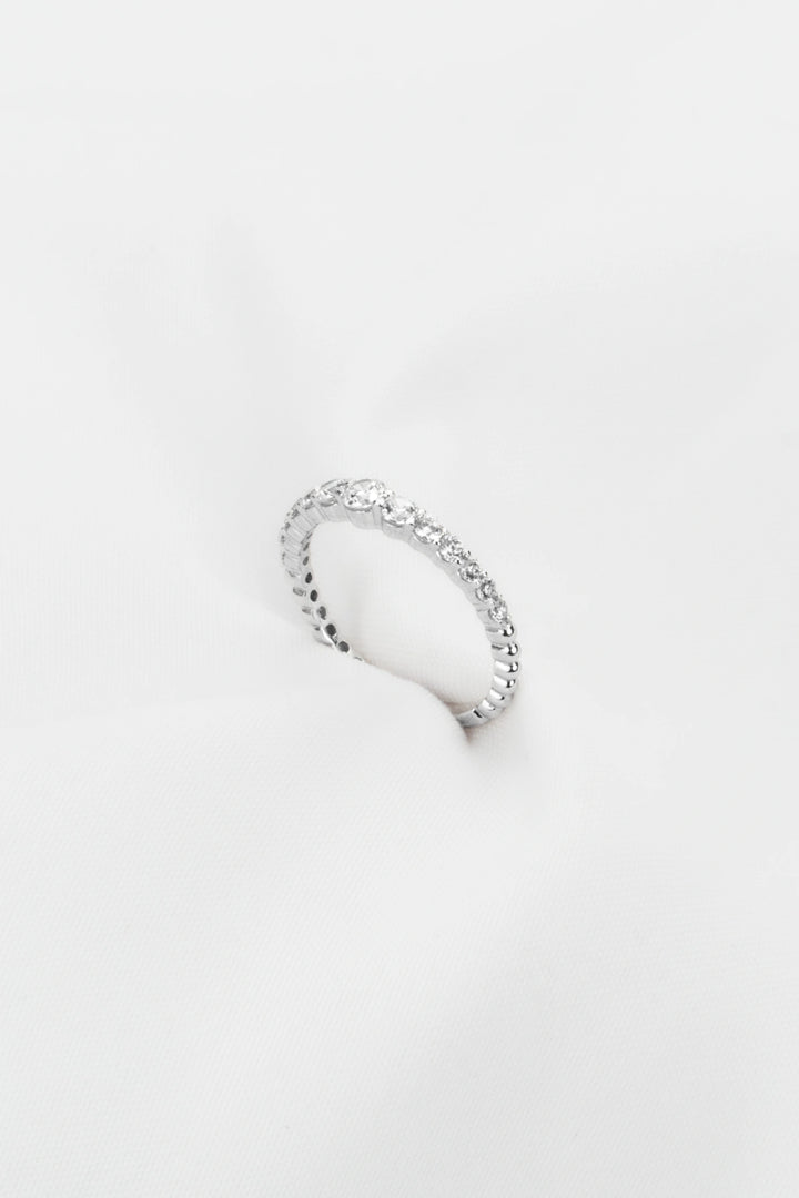 Nhẫn Nửa Viền Đá Kiểu Ý 750 Bảo Tín K&K