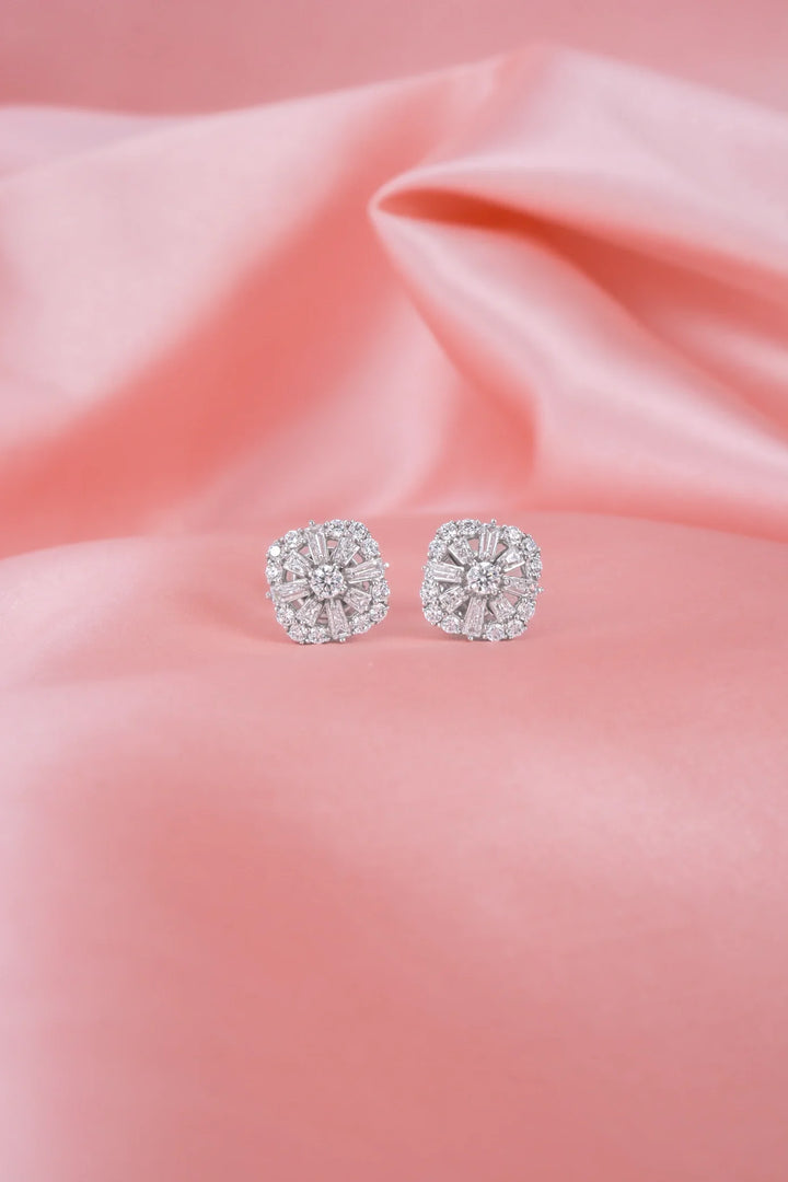 Bông Tai Hoa Vuông Tấm Baguette Đính Đá CZ Kiểu Ý 750 Bảo Tín K&K