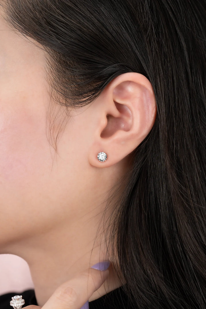 Bông Tai Hột Viền Tròn Khắc Máy Đính Đá CZ Kiểu Ý 750 Bảo Tín K&K