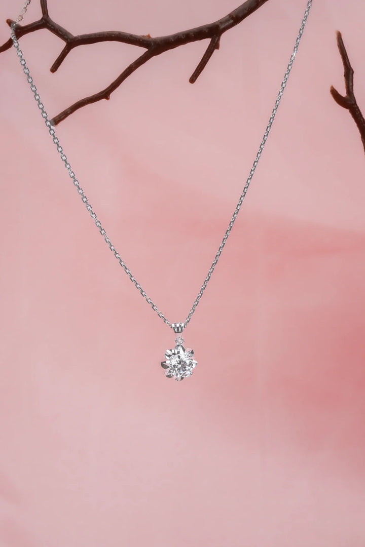 Dây Chuyền Mặt Đá Viền Hoa Đính Đá CZ Kiểu Ý 750 Bảo Tín K&K