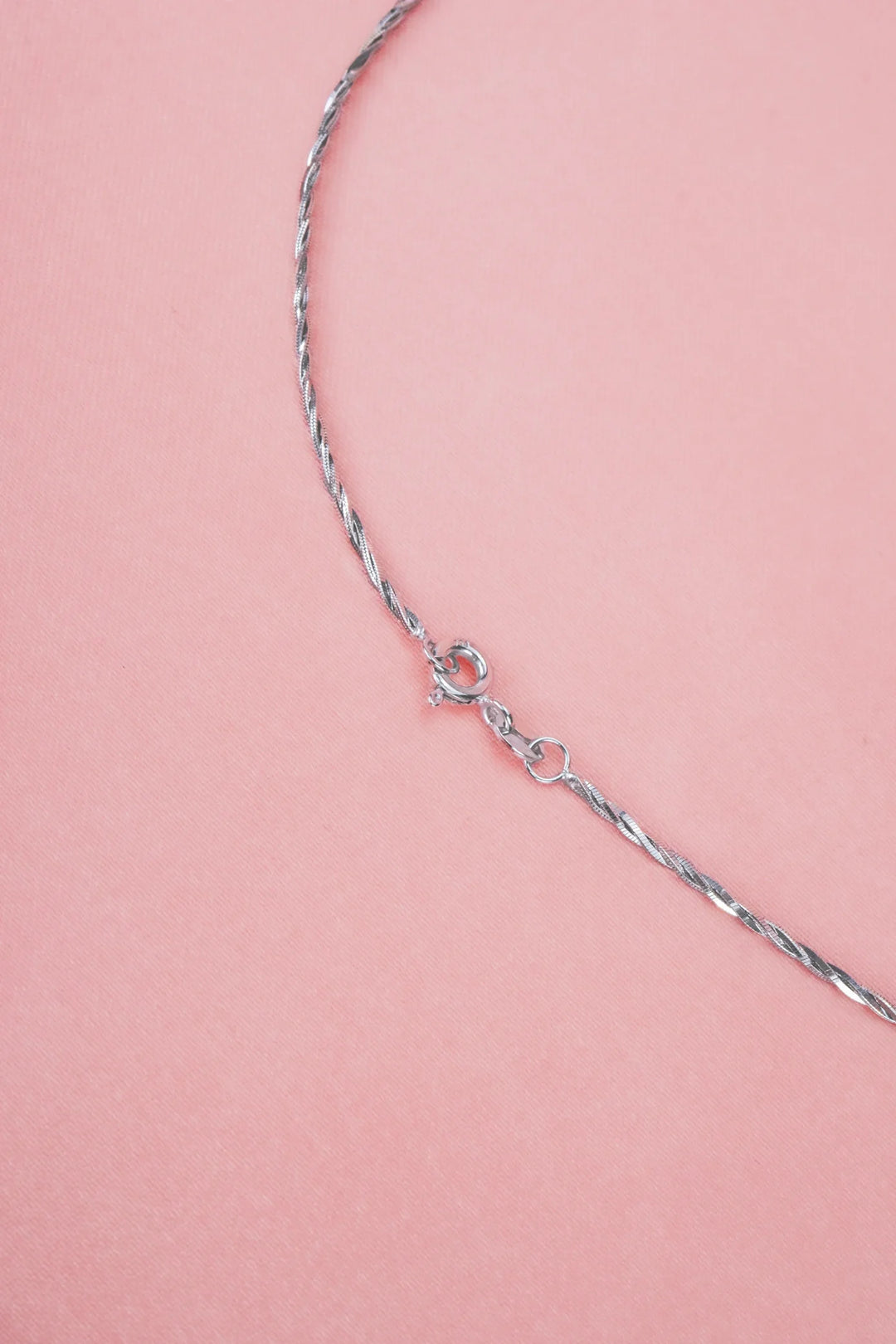 Dây Chuyền Mặt Hoa Vuông Tấm Baguette Đính Đá CZ Kiểu Ý 750 Bảo Tín K&K