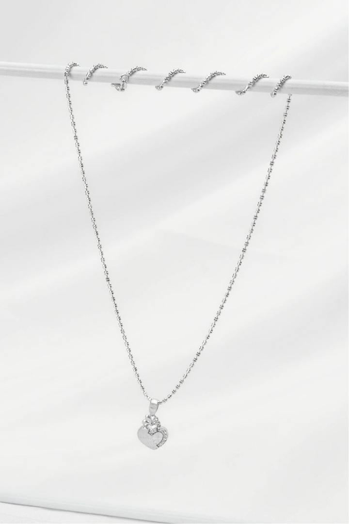 Dây Chuyền Mặt Trái Tim Nửa Viền Tấm Đính Đá CZ Kiểu Ý 750 Bảo Tín K&K