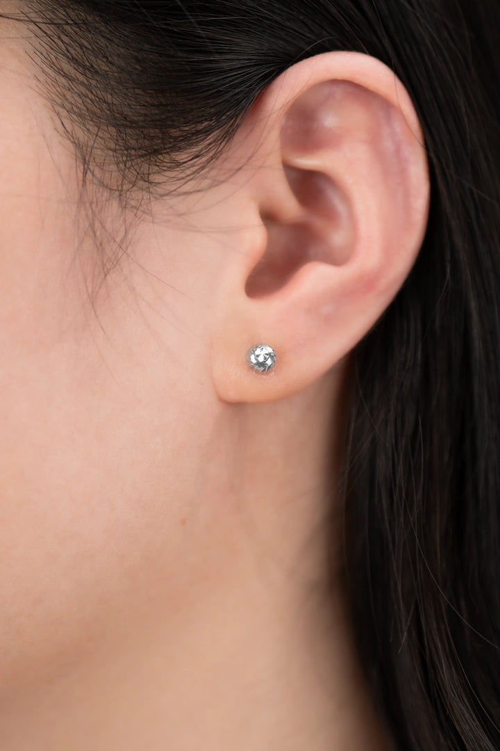 Bông Tai Hạt Bi Khắc Máy Kiểu Ý 750 Bảo Tín K&K