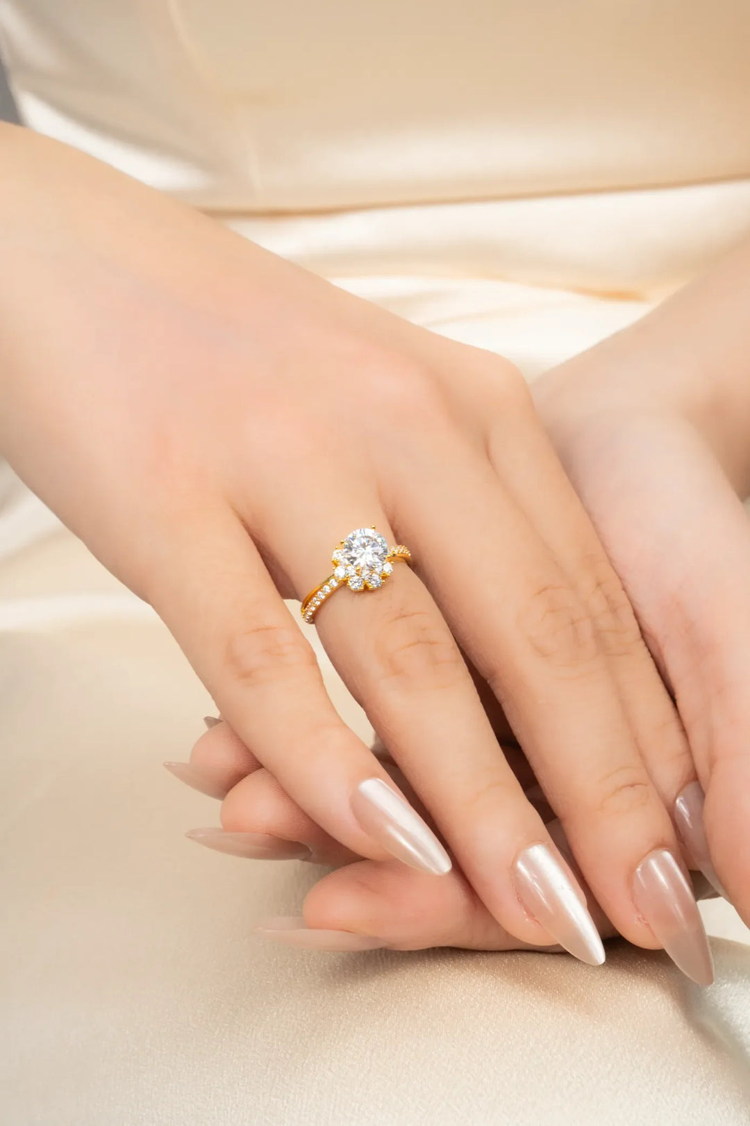 Nhẫn Cầu Hôn Kiểu Dáng Halo Vàng 16K đính đá CZ Bảo Tín K&K