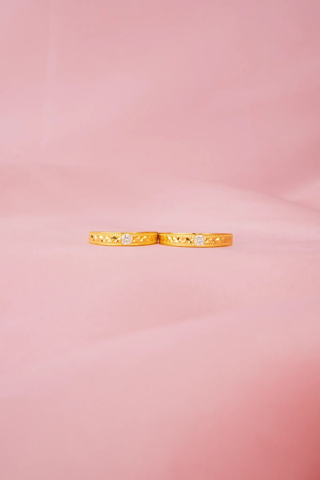 Nhẫn Cưới Hột Chìm Viền Khắc Máy Vàng 16K Đính Đá CZ Bảo Tín K&K