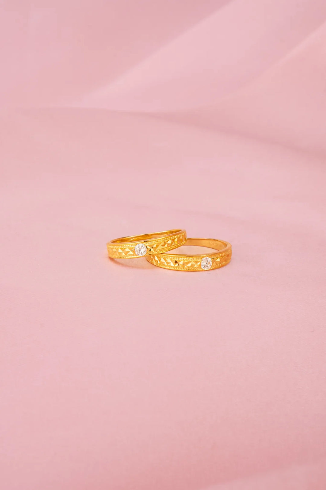 Nhẫn Cưới Hột Chìm Viền Khắc Máy Vàng 16K Đính Đá CZ Bảo Tín K&K