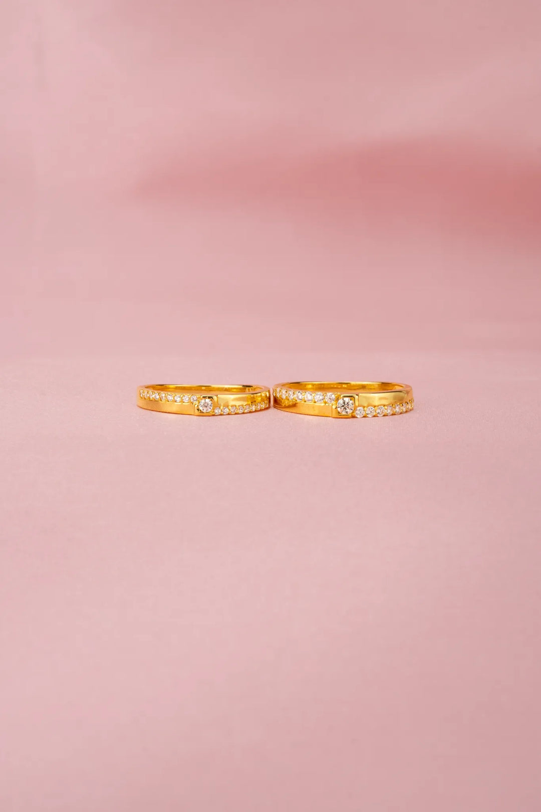 Nhẫn Cưới Hột Chấu Vuông Viền Tấm Vàng 16K Đính Đá CZ Bảo Tín K&K