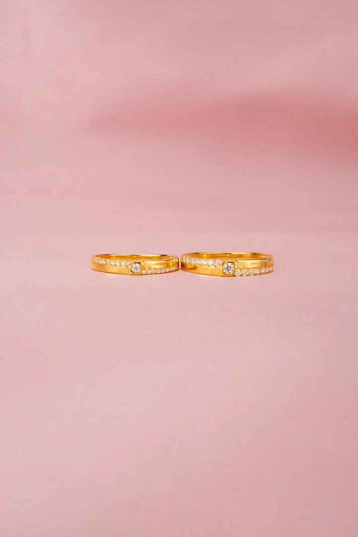 Nhẫn Cưới Hột Chấu Vuông Viền Tấm Vàng 16K Đính Đá CZ Bảo Tín K&K