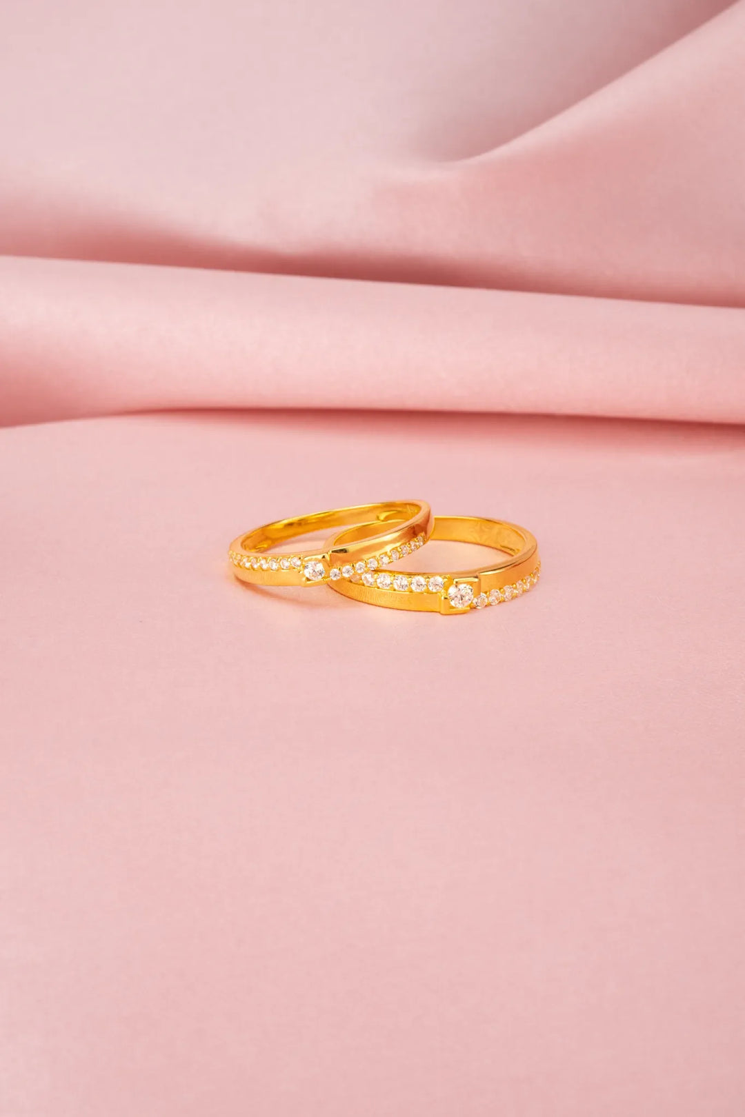 Nhẫn Cưới Hột Chấu Vuông Viền Tấm Vàng 16K Đính Đá CZ Bảo Tín K&K