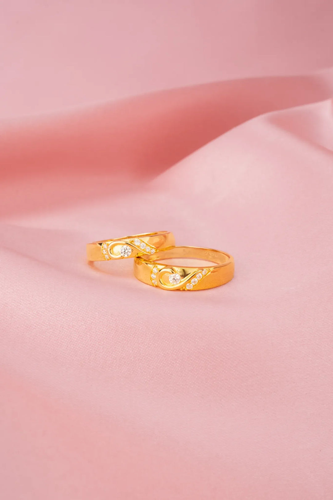 Nhẫn Cưới Trái Tim Ghép Viền Tấm Vàng 16K Đính Đá CZ Bảo Tín K&K