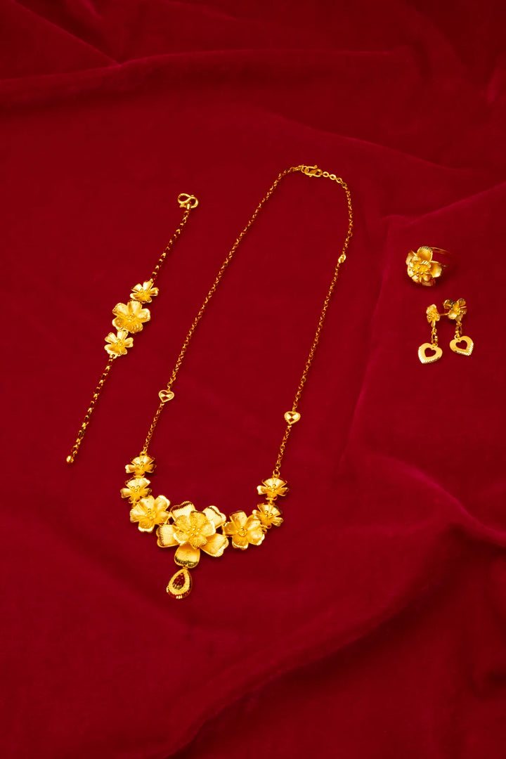 Bông Tai Hoa 5 Cánh Charm Trái Tim Vàng 23K Bảo Tín K&K