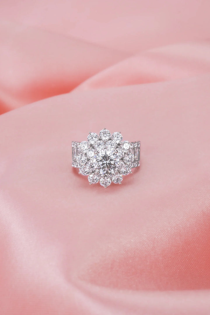 Nhẫn Nữ Kiểu Hoa Hai Tầng Baguette Đính Đá CZ Kiểu Ý 750 Bảo Tín K&K