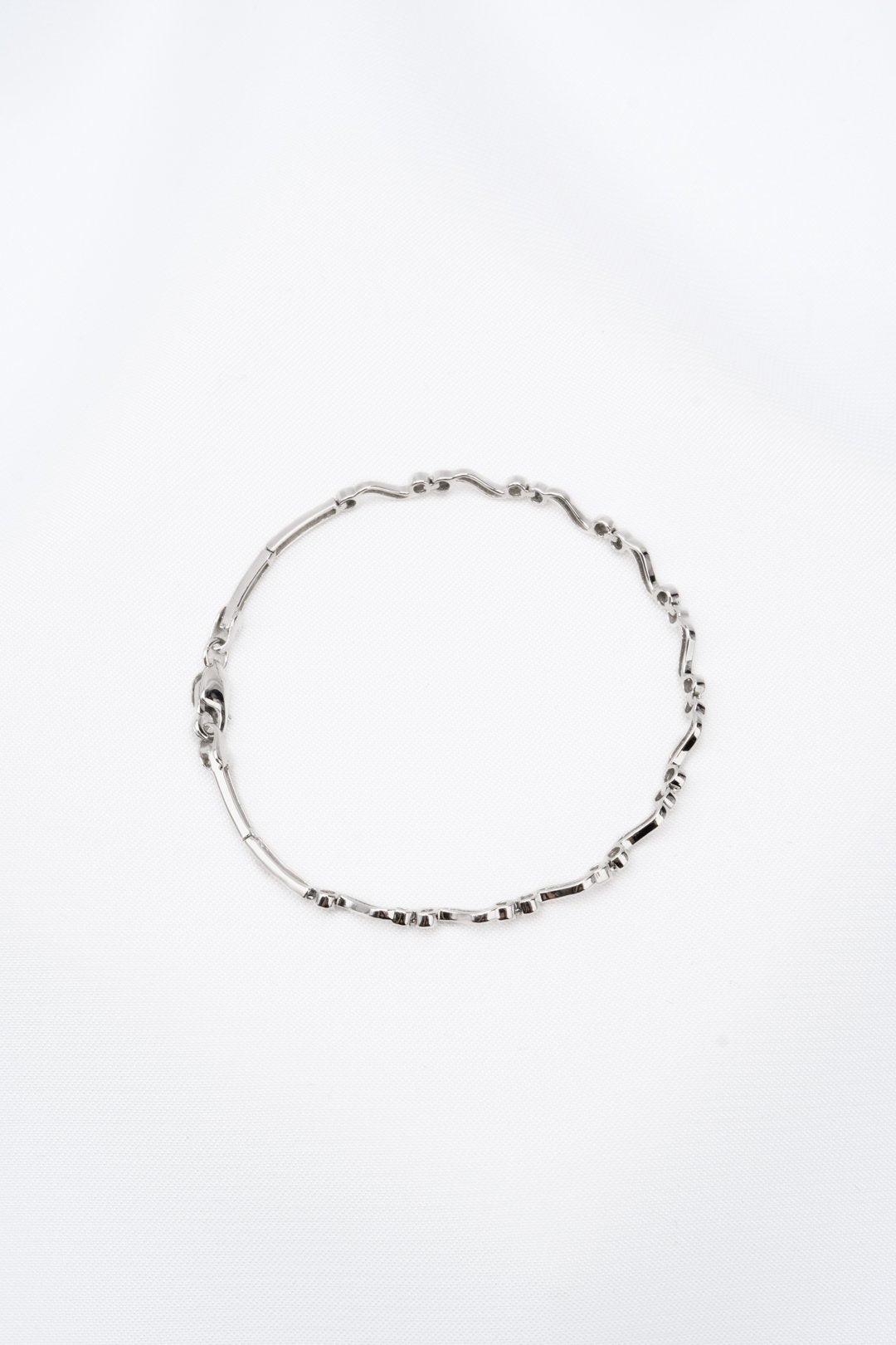 Vòng tay trắng kiểu Bảo Tín K&K Vàng kiểu Ý 750