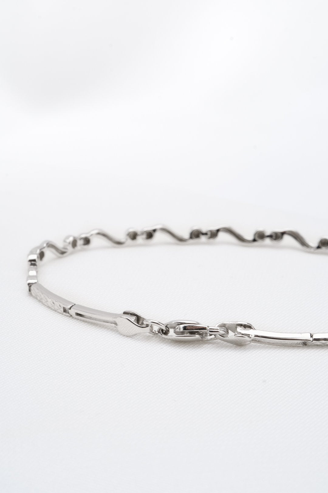 Vòng tay trắng kiểu Bảo Tín K&K Vàng kiểu Ý 750