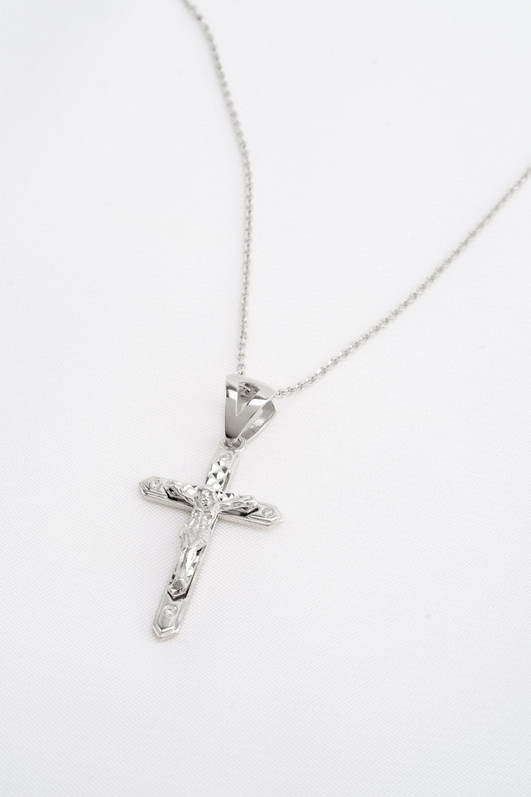 Mặt dây chuyền trắng thánh giá chúa Bảo Tín K&K Vàng kiểu Ý 750