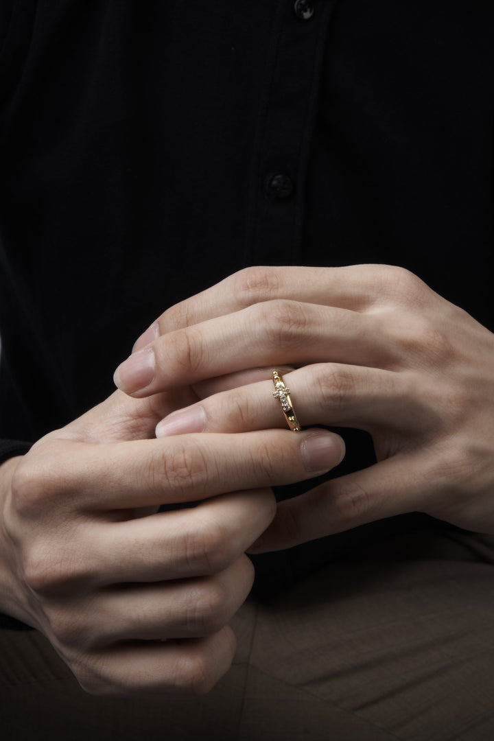 Nhẫn cưới vàng thánh giá tấm Bảo Tín K&K Vàng 18K đính Đá cao cấp