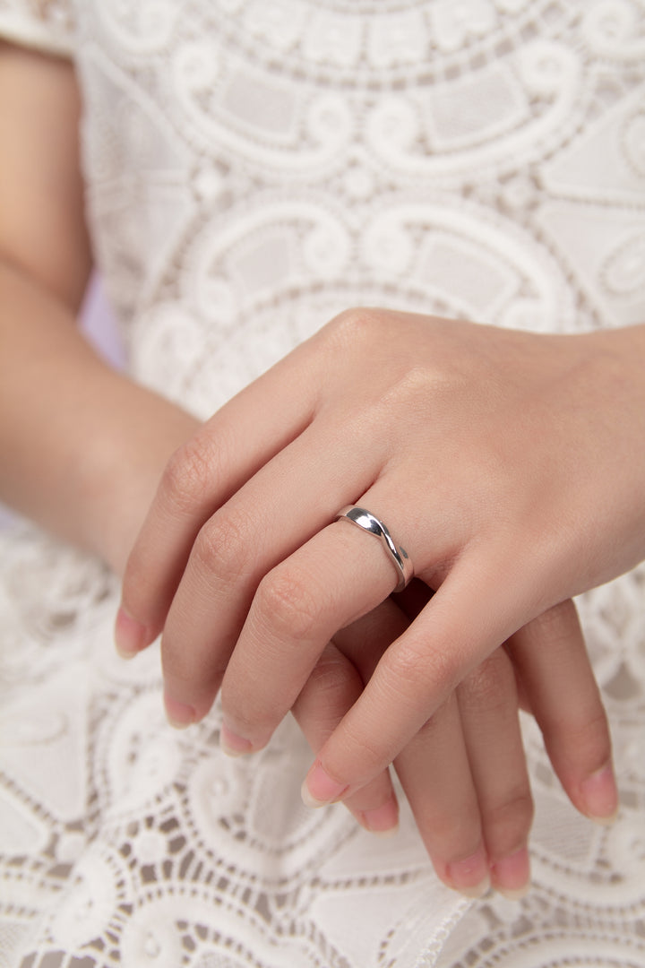 Nhẫn cưới nữ Bảo Tín K&K Vàng kiểu Ý 750 Sympathyque