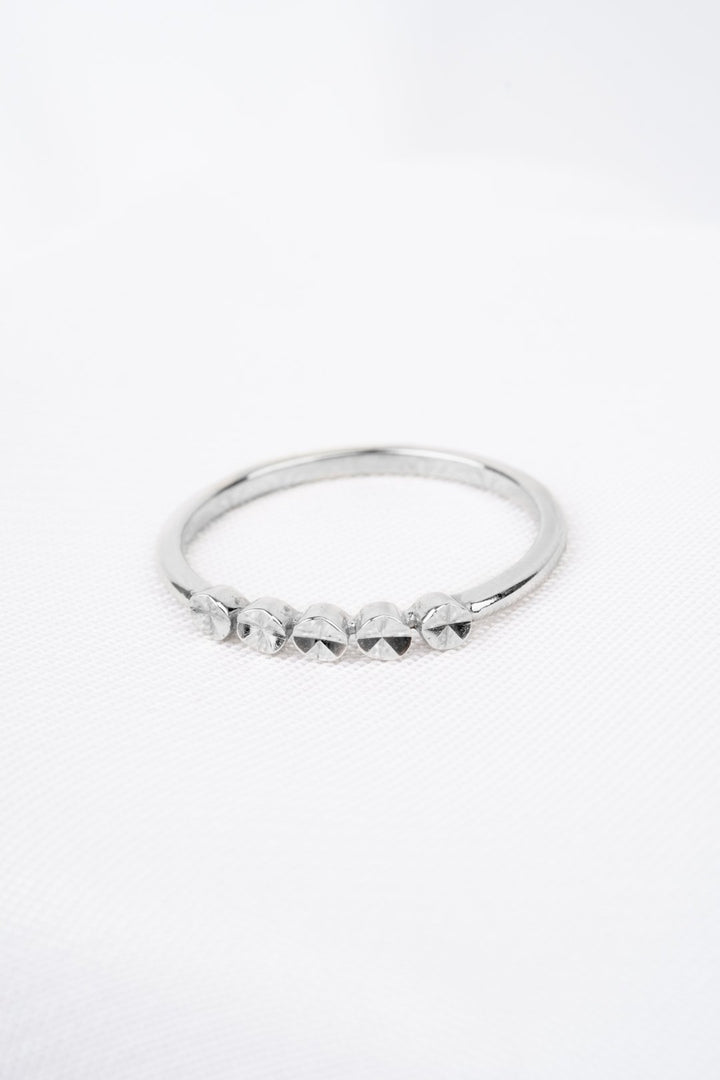 Nhẫn trắng kiểu Bảo Tín K&K Vàng kiểu Ý 750