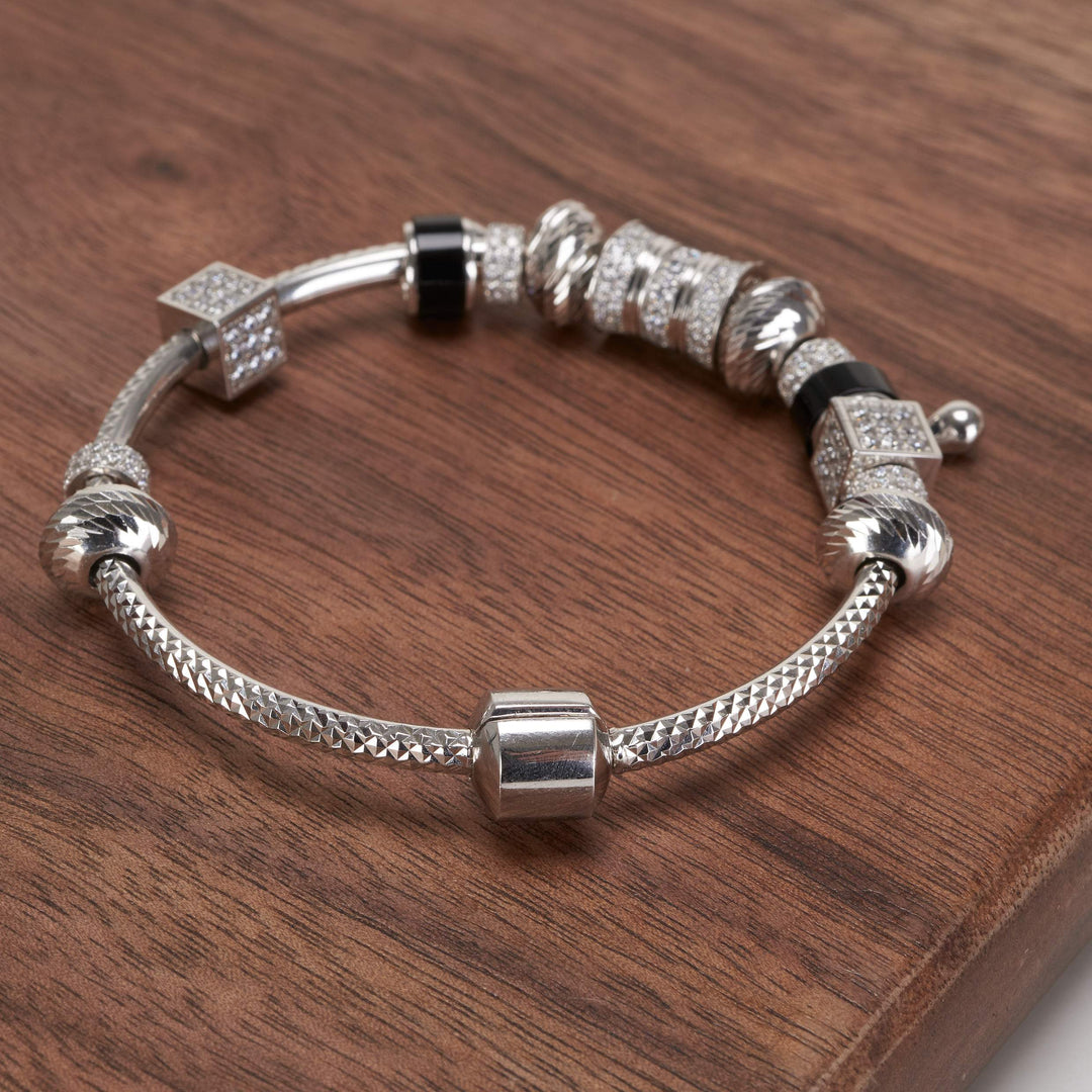 Lắc trắng pandora Bảo Tín K&K Vàng kiểu Ý 750 đính Đá cao cấp