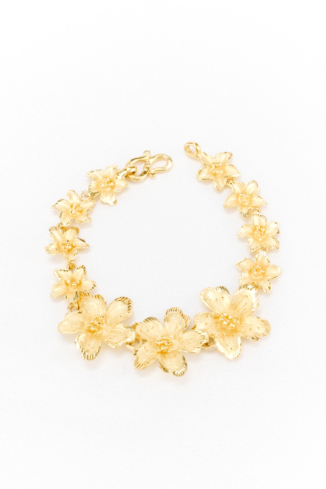 Lắc tay vàng hoa Bảo Tín K&K Vàng 23K