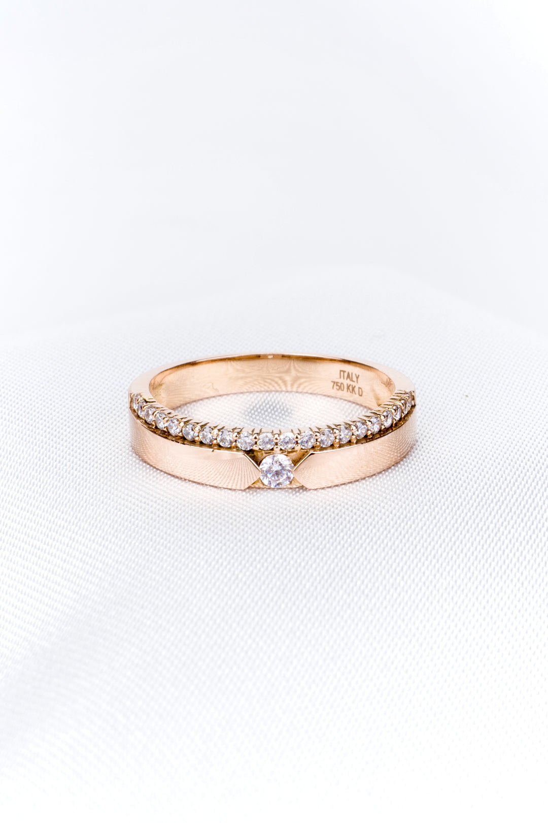 Nhẫn cưới nữ Bảo Tín K&K Vàng kiểu Ý 750 Delightful