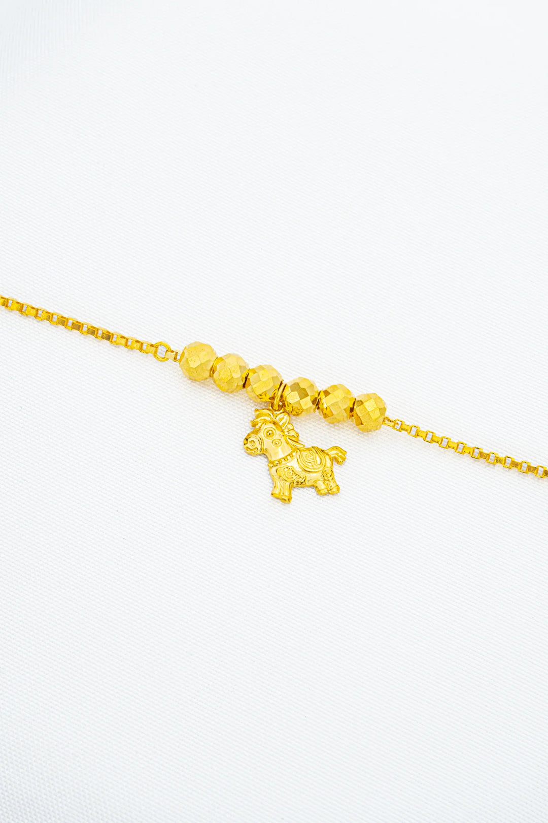 Lắc Tay Hạt Bi Charm Con Ngựa Vàng 610 Bảo Tín K&K