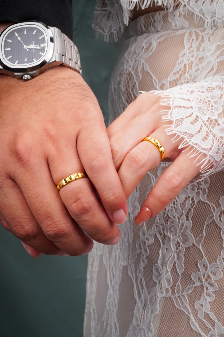 Nhẫn Cưới Kiểu Thoi Tấm Đính Đá CZ Kiểu Ý 750 Bảo Tín K&K