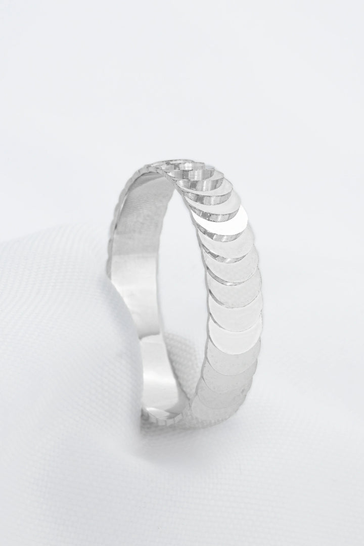 Nhẫn Bản Vảy Cá Vàng Ý 750 Bảo Tín K&K